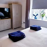 Central Windermere Luxury Two Bed Apartment Dog Friendly