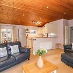 Tanglewood Lodge