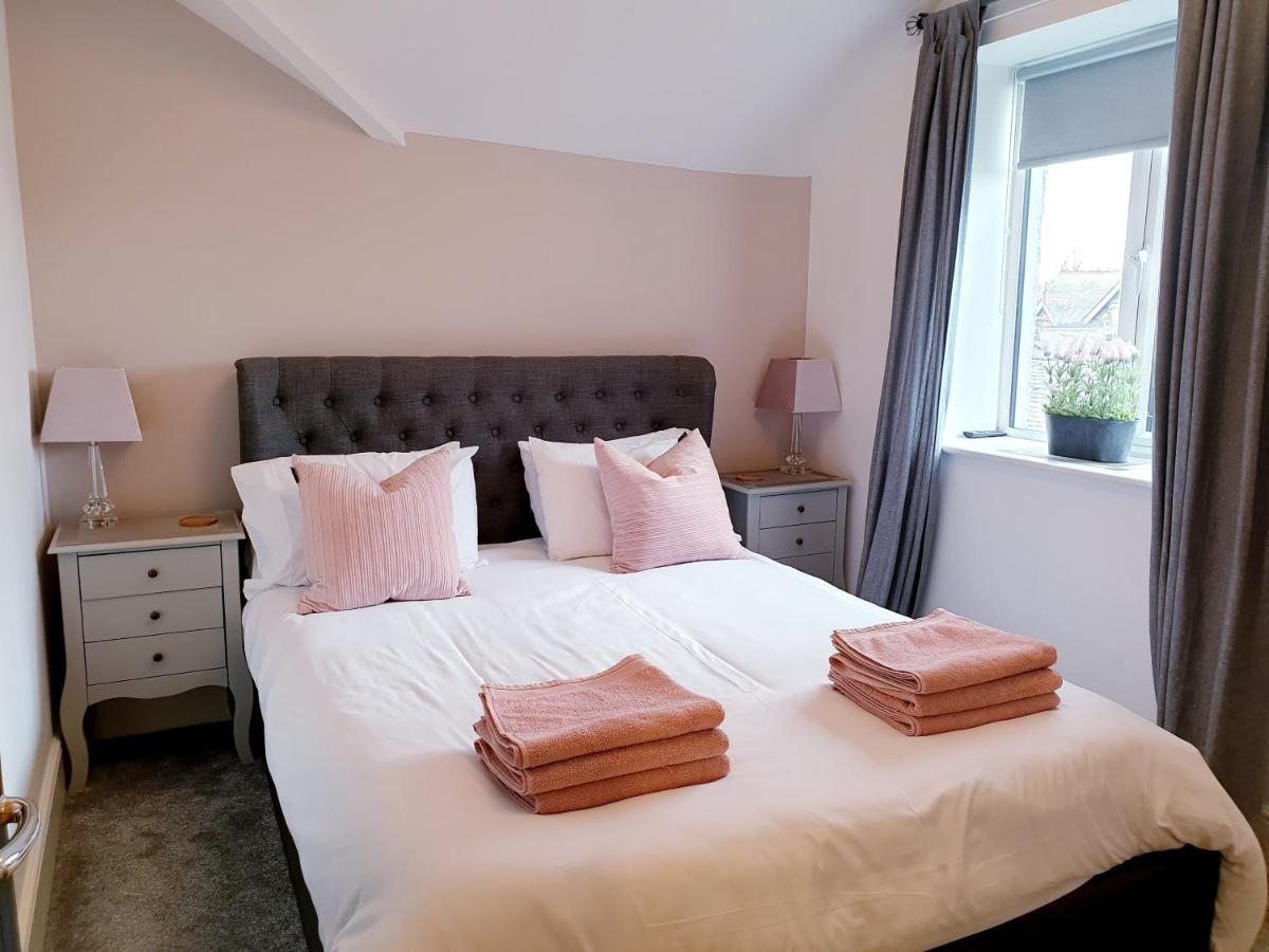 Central Luxury Two Bed Dog Friendly Apartment Windermere