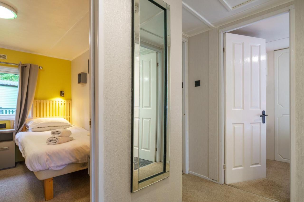 Three Trees - Hot Tub & Dog-friendly - White Cross Bay *