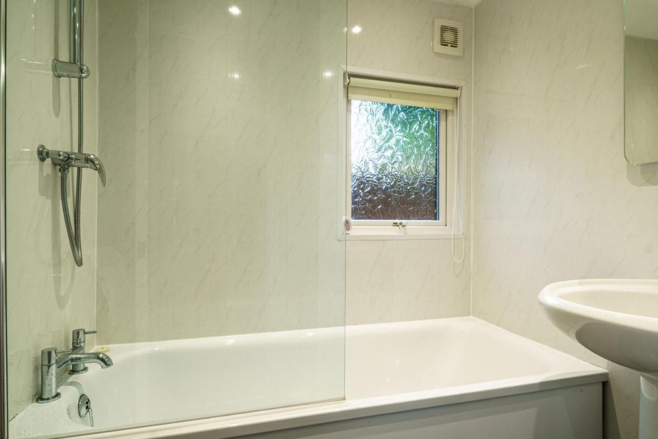 Holiday home Three Trees - Hot Tub & Dog-friendly - White Cross Bay *