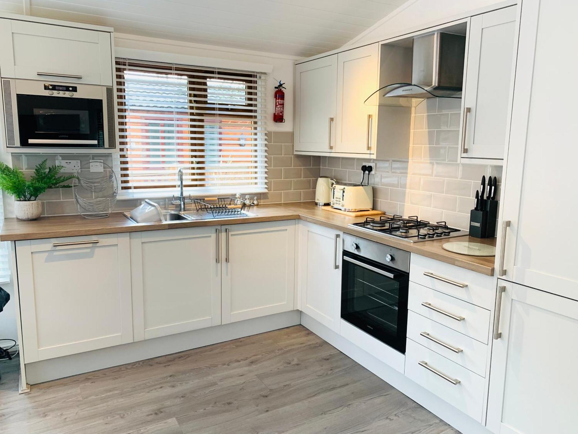Keswick Court 2, Whitecross Bay, *