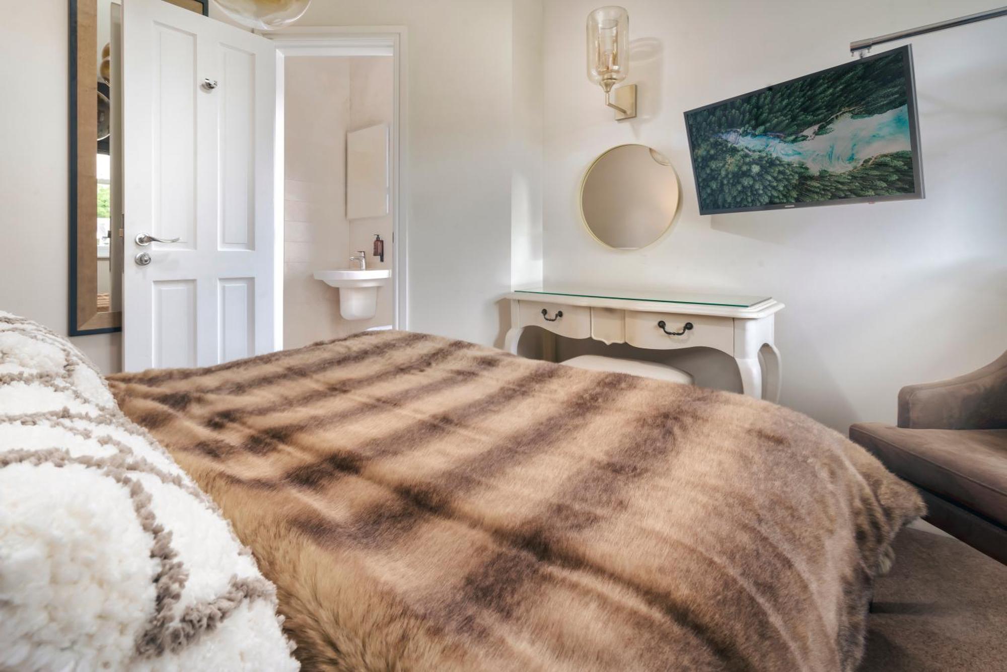 Rosemount District Townhouse With Hot Tub Holiday home Windermere