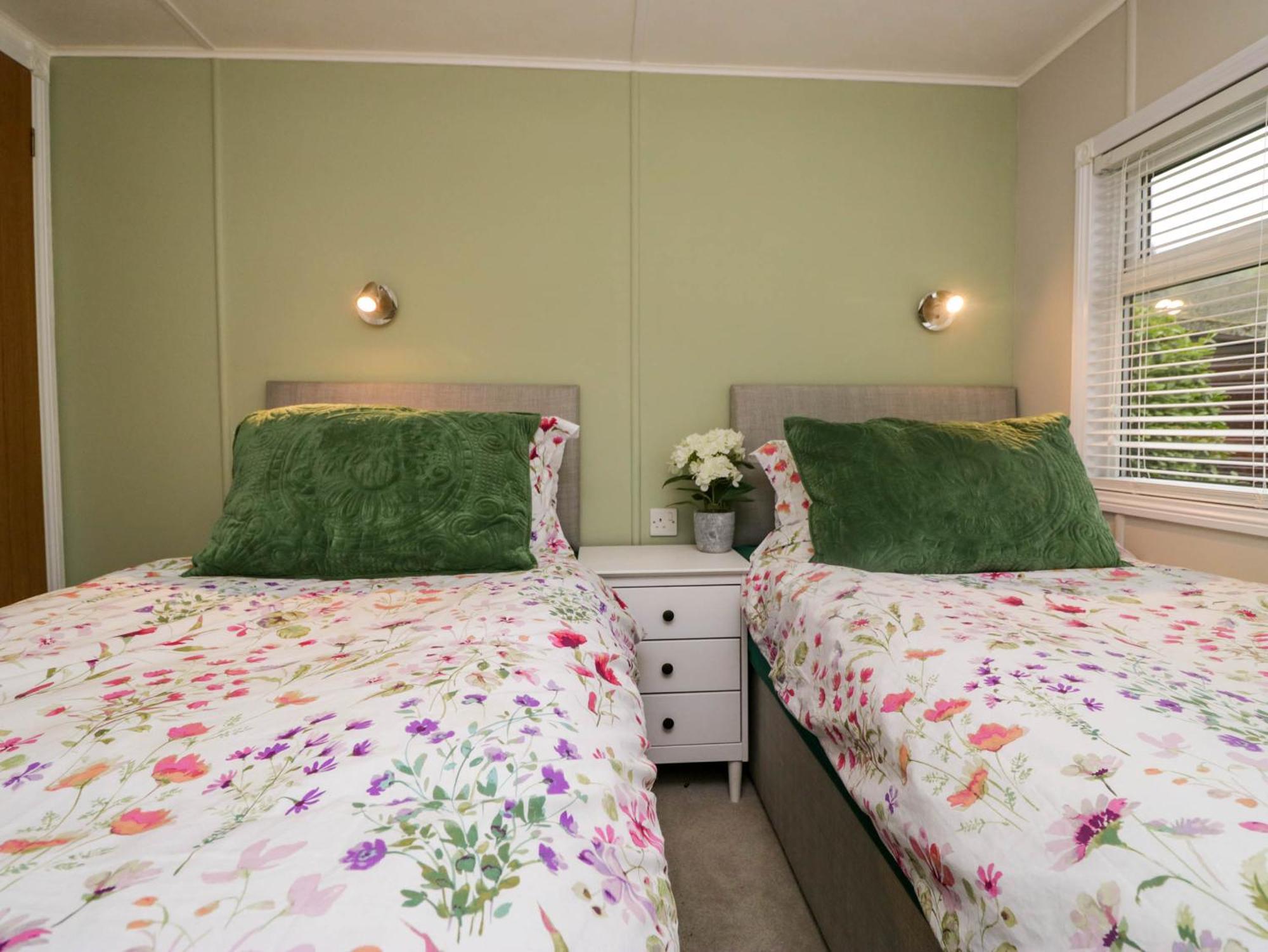 Holiday home Robin's Windermere