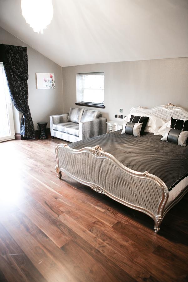 Guest house Windermere Suites