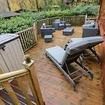 Tree View Lodge