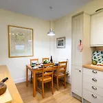 Gable Lodge