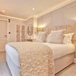 The Mews Boutique Deluxe Apartments, Sleep 2-6 People , Central Location, Free Parking