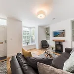 Pass The Keys Stylish Central Windermere Home