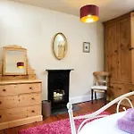 Stone Cottage At Staveley