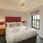 Hazelnut Cottage