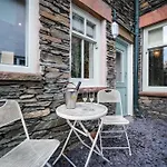Glen Wynne Apartment Lovely Central Pet Friendly - Free Off-Site Health Club Access With Pool, Sauna, Steam Room & Gym