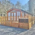Hartland Lodge - White Cross Bay Holiday Park