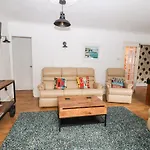 Mylnebeck Lodge