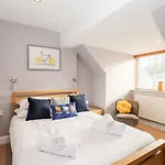 Lakestone Cottage