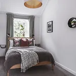 14 Church Street- Close To Windermere Train Station