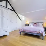 Cunsey, Penthouse Apartment Windermere