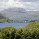 Windermere Lodge - White X Bay