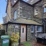 The Mews, Private Parking Included, Windermere