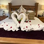 Windermere Boutique Hotel Spa Suites & Hot Tubs