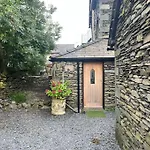 The Mews, Private Parking Included, Windermere