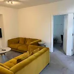The Mews, Private Parking Included, Windermere
