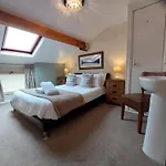 All Seasons Guest House