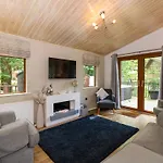 Footprints Lodge
