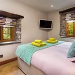 The Cosy Peacock