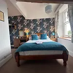 Kirkwood Guest House