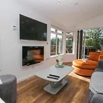 Lakeland View