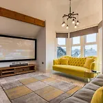 Apartment 3 Jester Court