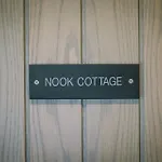The Nook At The Heaning Estate