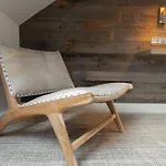 The Nook At The Heaning Estate