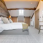 The End Cottage At The Heaning Estate