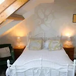 Kirkwood Guest House