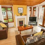 Happy Days Lodge - Windermere