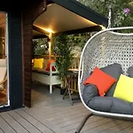 Mistletoe Two Boutique Lodge With Hot Tub Windermere