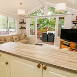 Willow Lodge