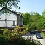 Knoll Country House