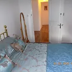 Oakdene Apartments