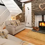 Dalesway Cottage