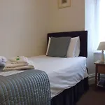 Holmlea Guest House Exclusively For Adults