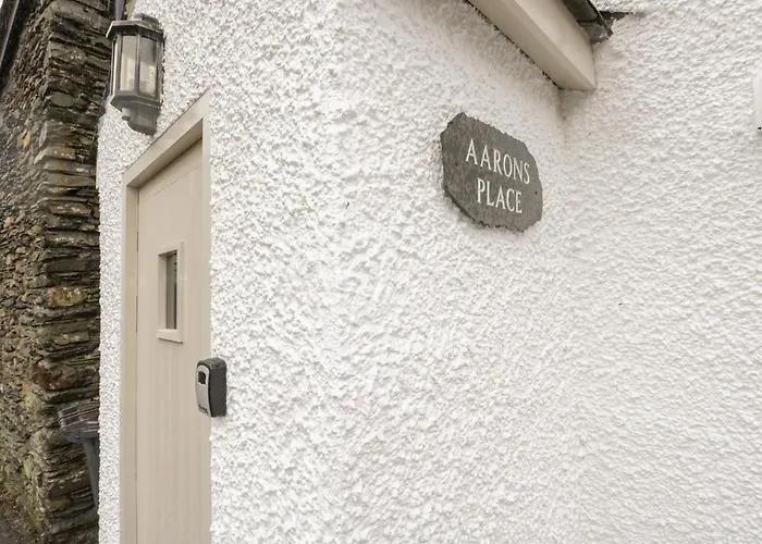 Aarons Place