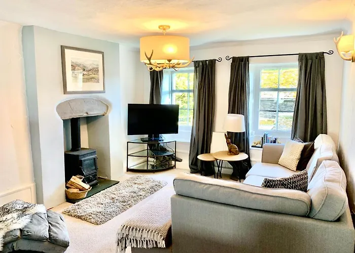 Quirky Cottage, Cosy Grade II Listed 2 Bed Apartment Troutbeck Bridge