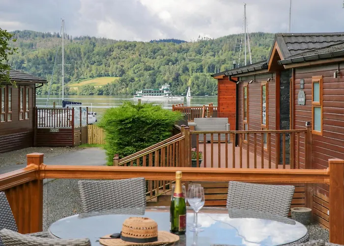 Waterside Lodge