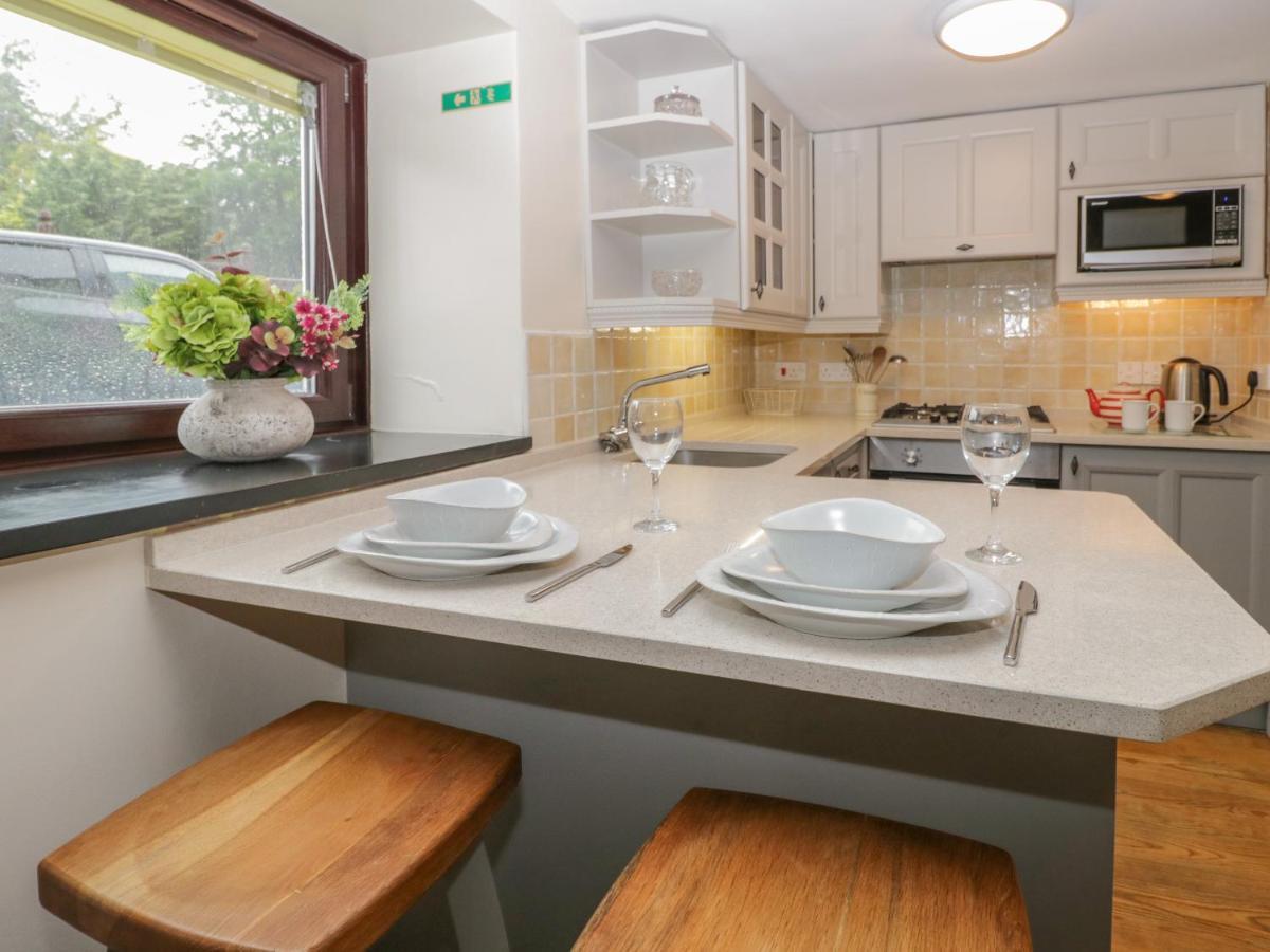 Aarons Place Apartment