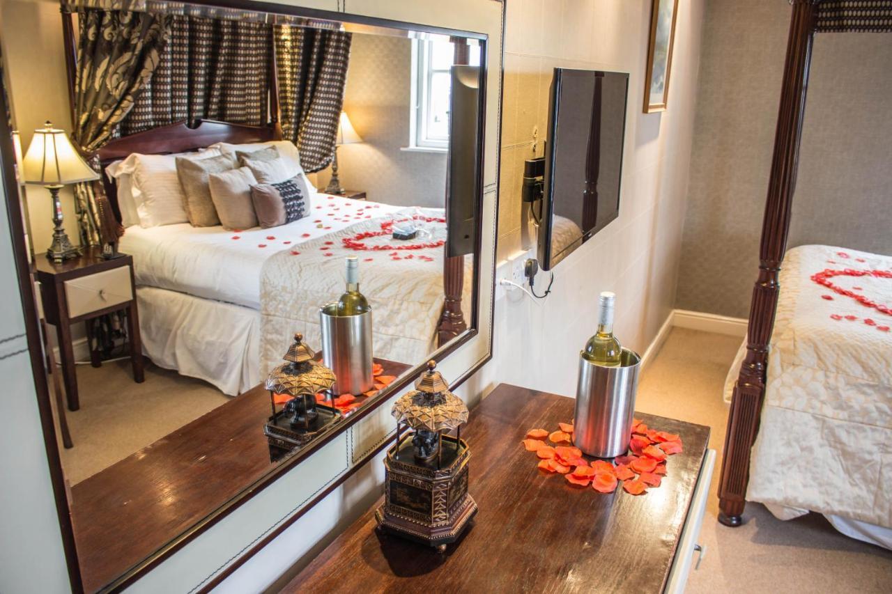 Guest house The Howbeck & The Retreat Incl Off-site Health Club And Parking Ev Point Available 5*