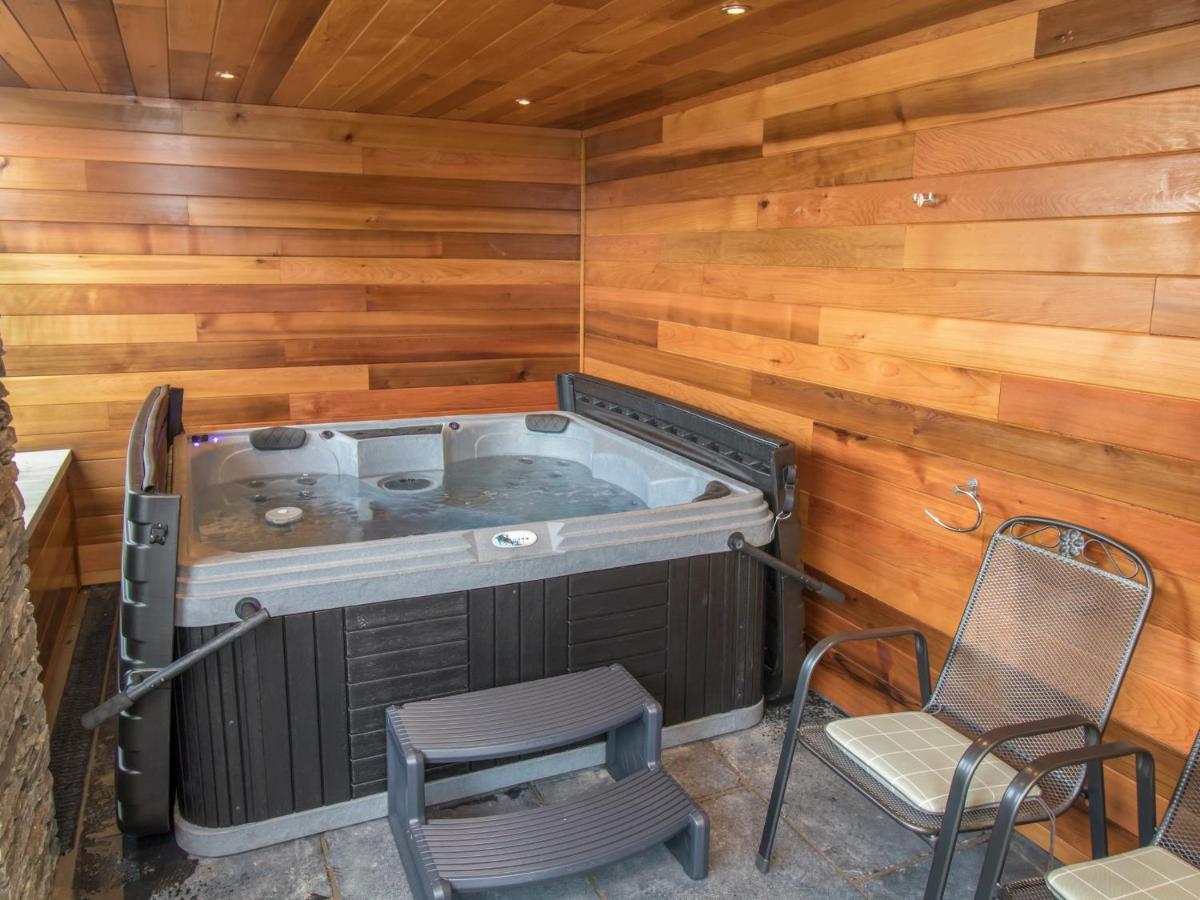 Boathouse On The