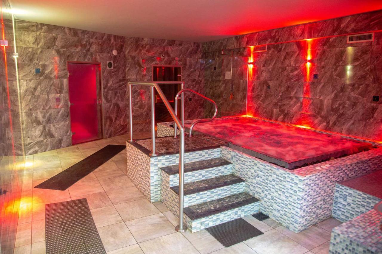 Guest house St John's Incl Off-site Leisure Club